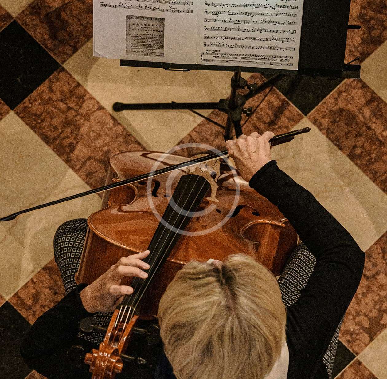 custom-img-110-copyright