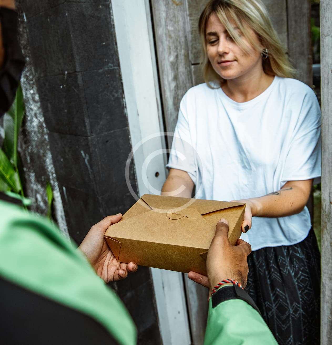 custom-img-140-copyright